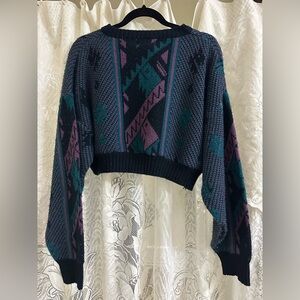 Urban Outfitters Cropped Sweater Size Medium